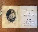 Maréchal Lyautey, fascicule du centenaire de sa naissance, avec 1 photo et un mot dédicacés. Plutôt en bon état et sans déchirure.                                            Marshal Lyautey, booklet for the centenary of his birth, with 1 autographed photo and a word. In rather good condition and without tears.