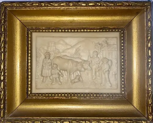 Bas relief albâtre-Cadre albâtre-Tableau albâtre-Sculpture albâtre.                                                                       Alabaster bas relief-Alabaster frame-Alabaster painting-Alabaster sculpture.